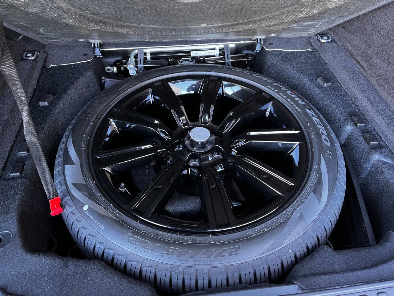 Used 2021 Land Rover Range Rover Sport HSE Silver Edition image 22