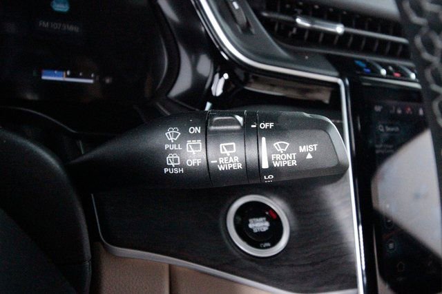 Used 2022 Jeep Grand Cherokee Limited 4xe image 22