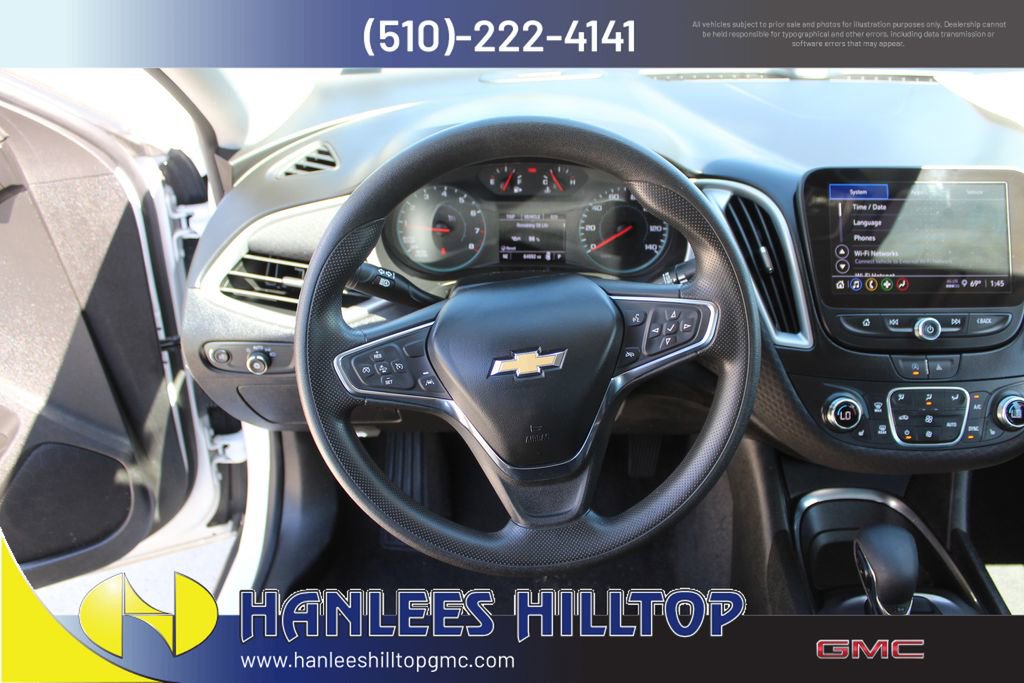 Used 2023 Chevrolet Malibu LT FWD image 17