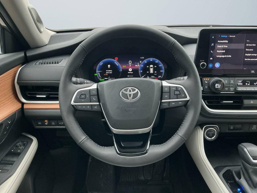 Used 2025 Toyota Grand Highlander AWD Hybrid image 13