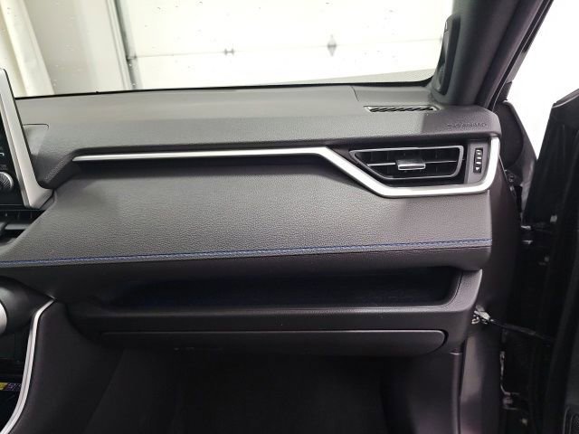 Certified 2022 Toyota RAV4 XSE image 40