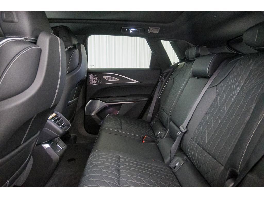 New 2026 Cadillac Lyriq V w/ Exterior Carbon Fiber Package image 12