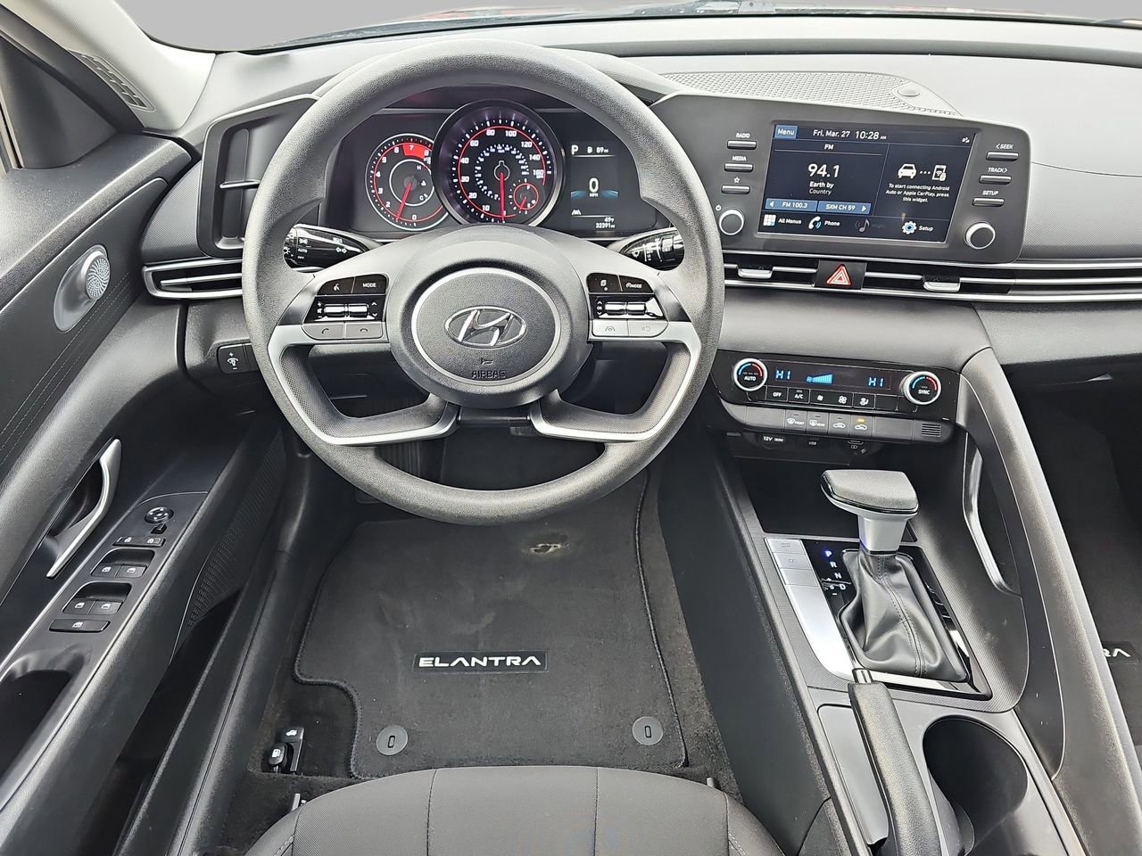 Used 2023 Hyundai Elantra SEL image 19