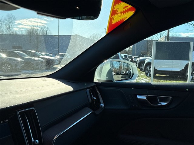 Used 2024 Volvo V60 B5 Cross Country Ultimate image 20