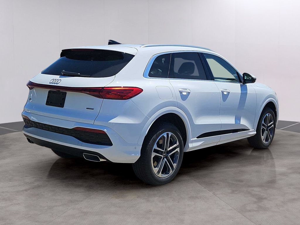 New 2026 Audi Q5 Premium AWD/4WD image 4