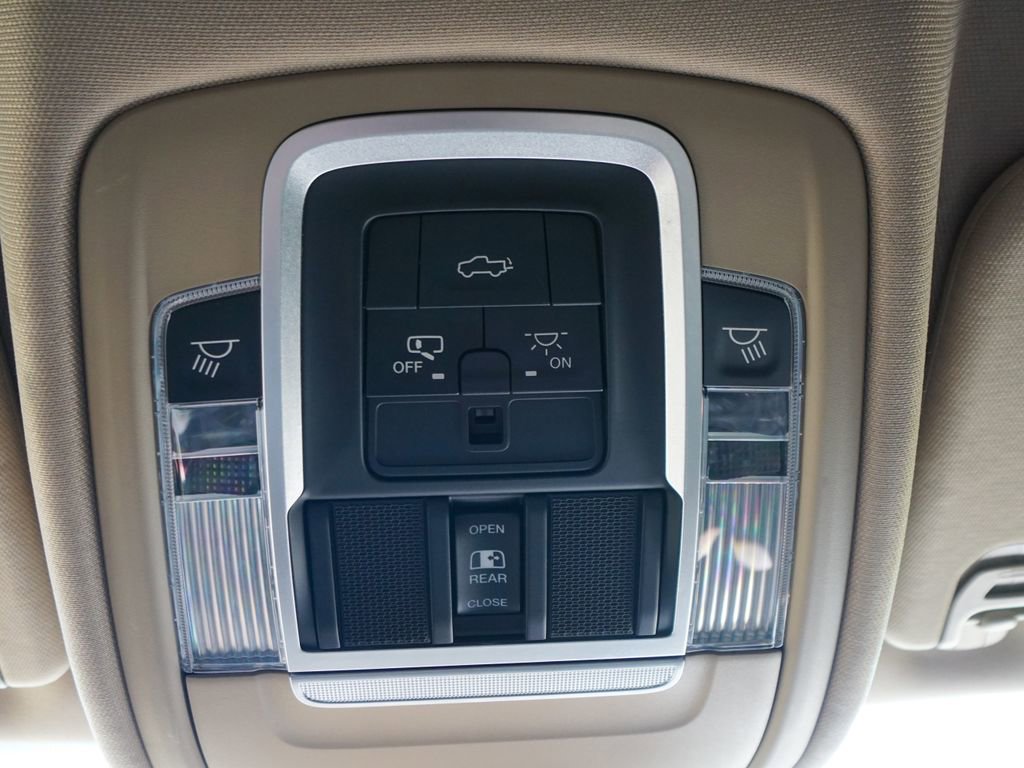 Used 2020 RAM 1500 Laramie image 32