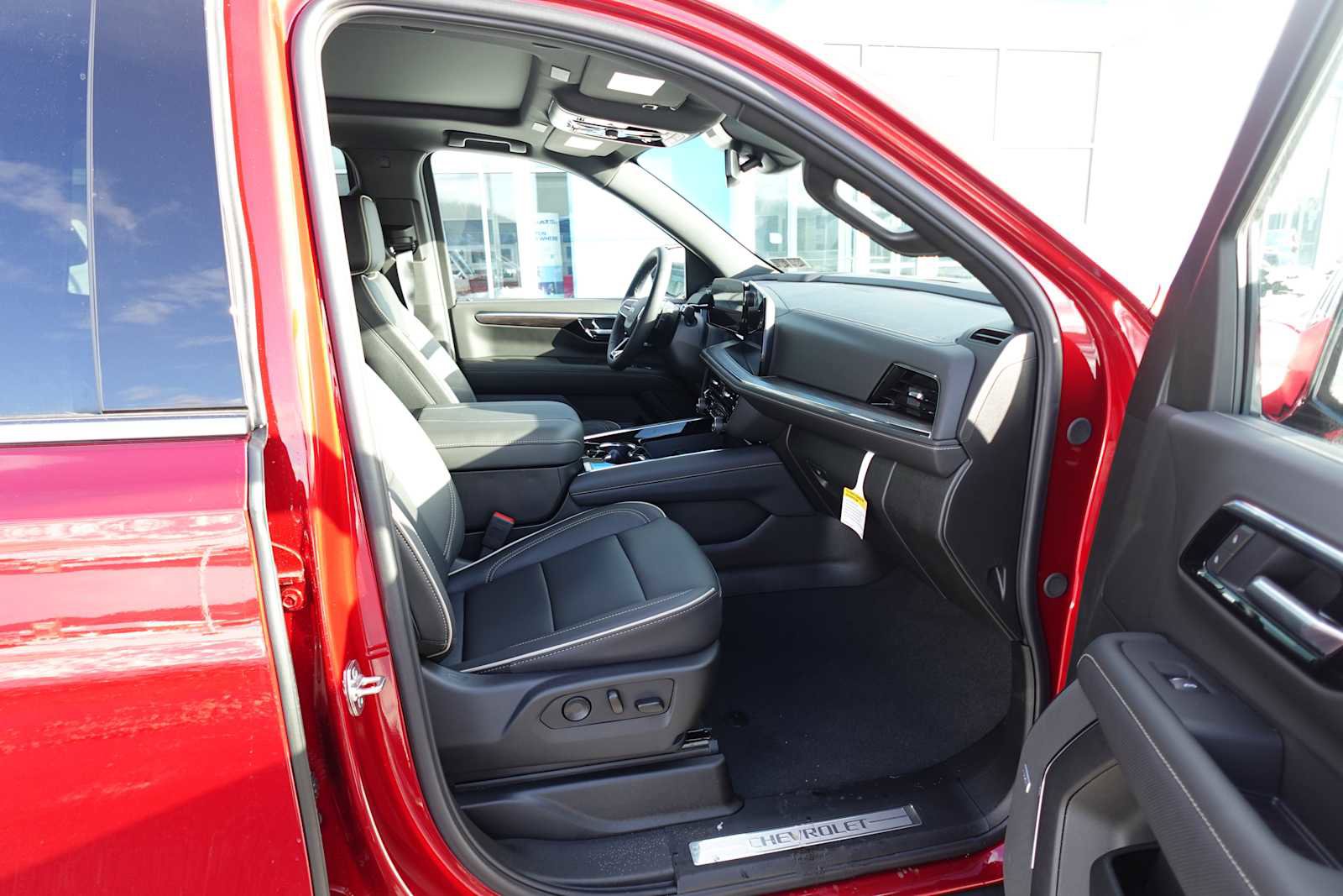 New 2026 Chevrolet Tahoe Premier w/ Sun And Tow Package image 30