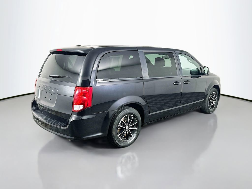 Used 2018 Dodge Grand Caravan SE FWD image 7