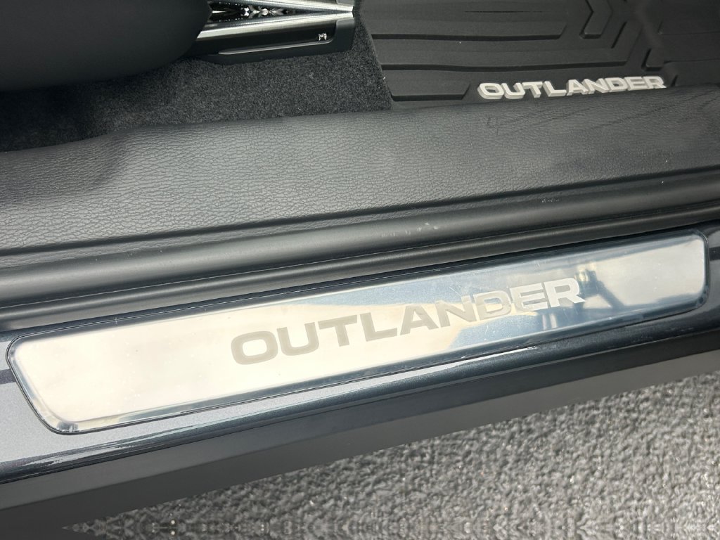 New 2026 Mitsubishi Outlander ES AWD/4WD image 19