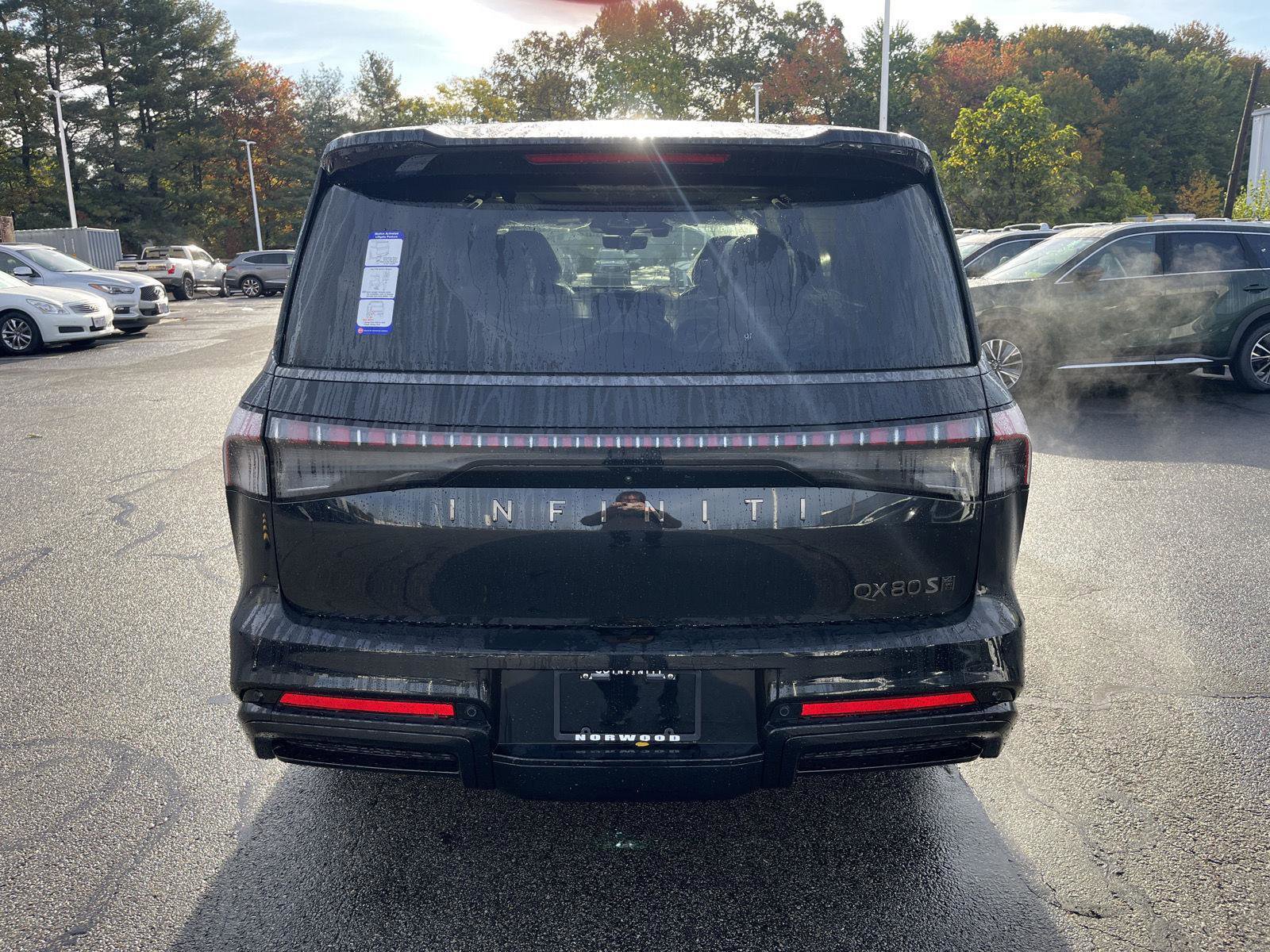 New 2026 INFINITI QX80 4WD image 4