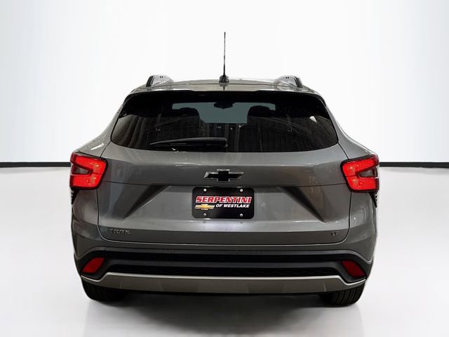 New 2026 Chevrolet Trax LT w/ Driver Confidence Package image 7