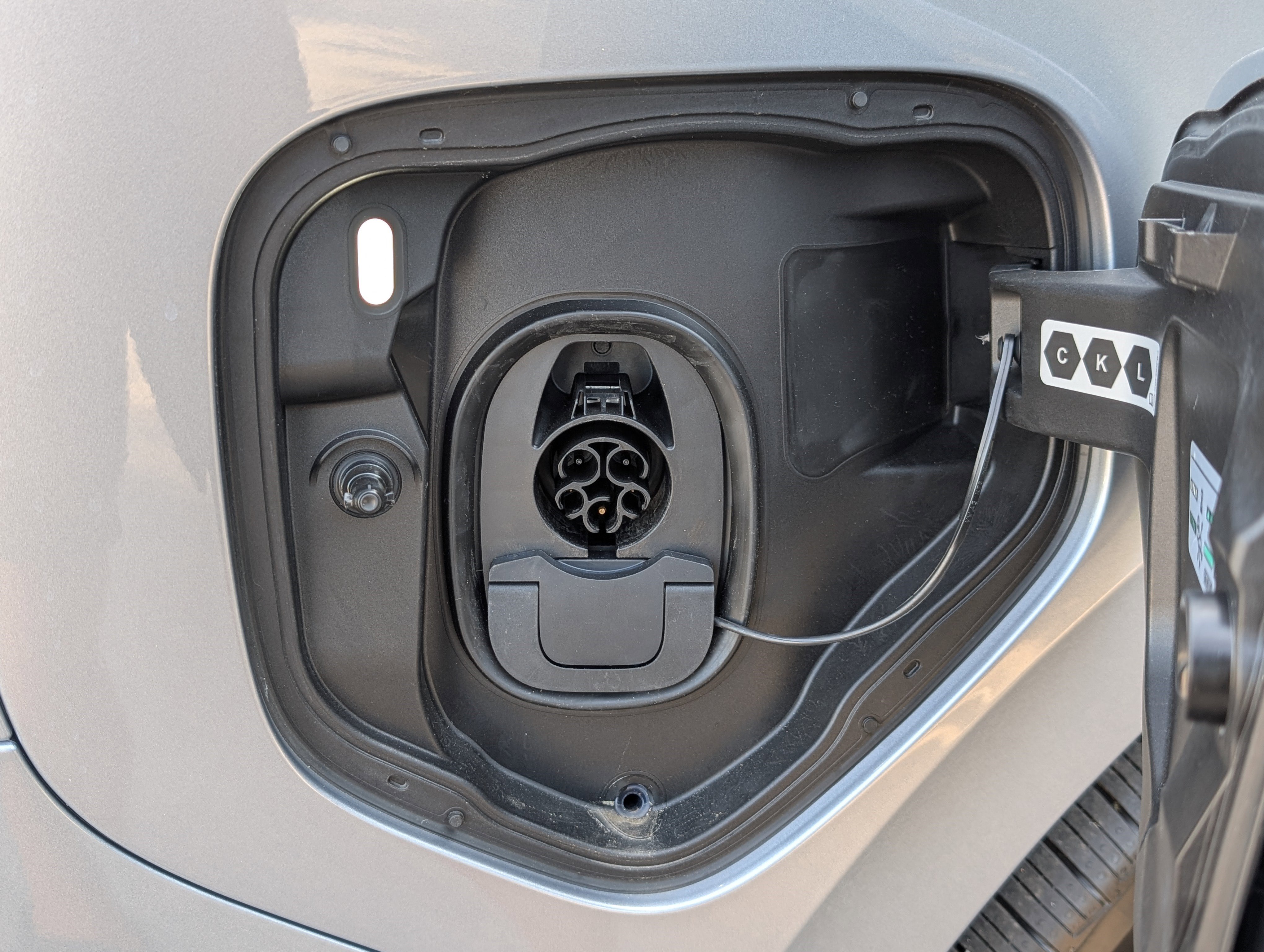 Used 2025 Volkswagen ID. Buzz Pro S Plus RWD image 41