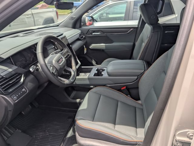 New 2026 GMC Acadia AT4 w/ Luxury Package AWD/4WD image 13