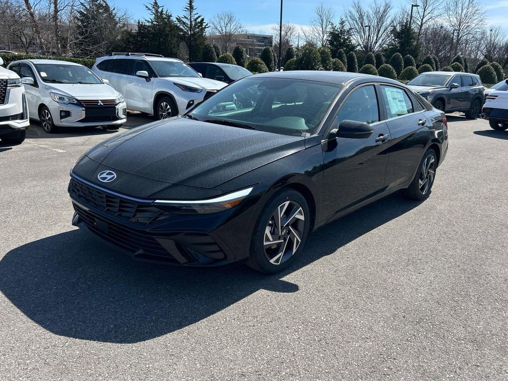 New 2026 Hyundai Elantra Limited image 3