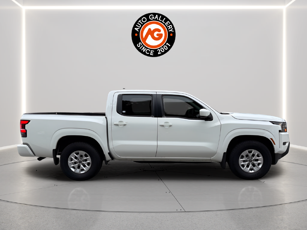 Used 2024 Nissan Frontier SV RWD image 8