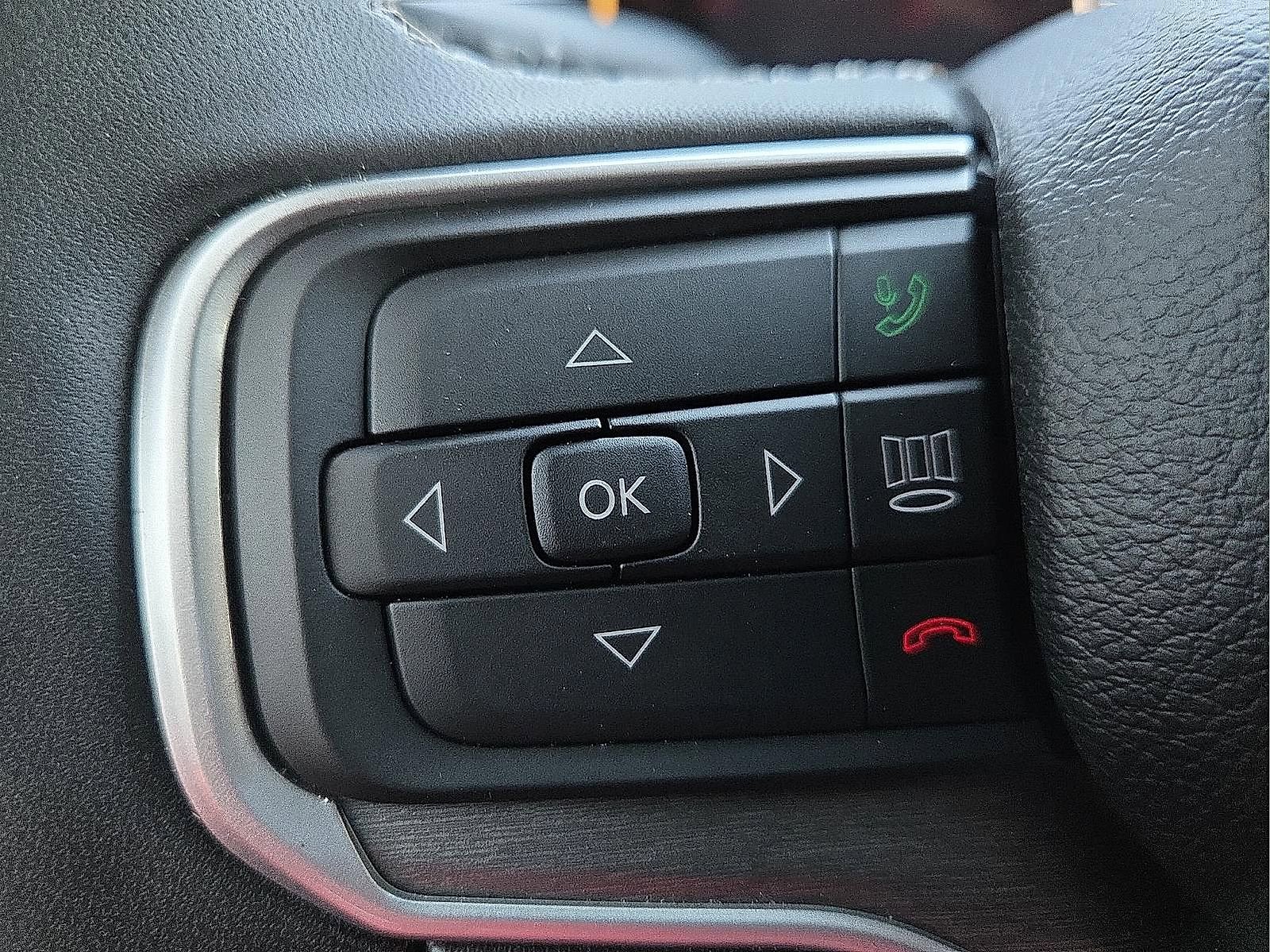 Used 2025 Jeep Wagoneer 4WD image 19