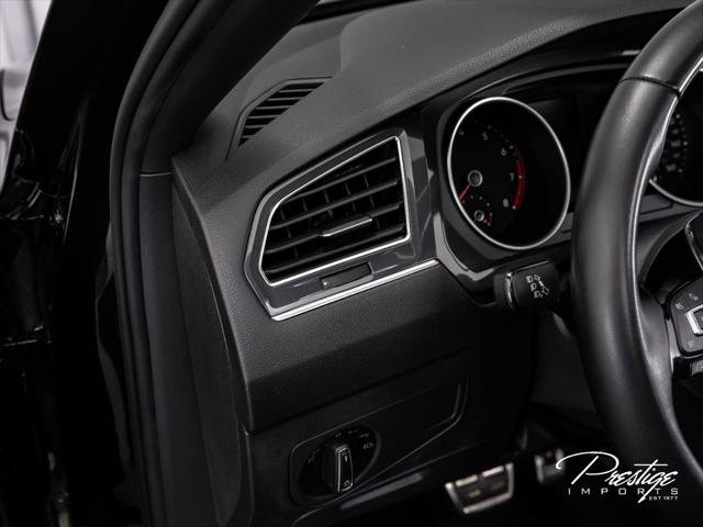Used 2020 Volkswagen Tiguan SE R-Line FWD image 21