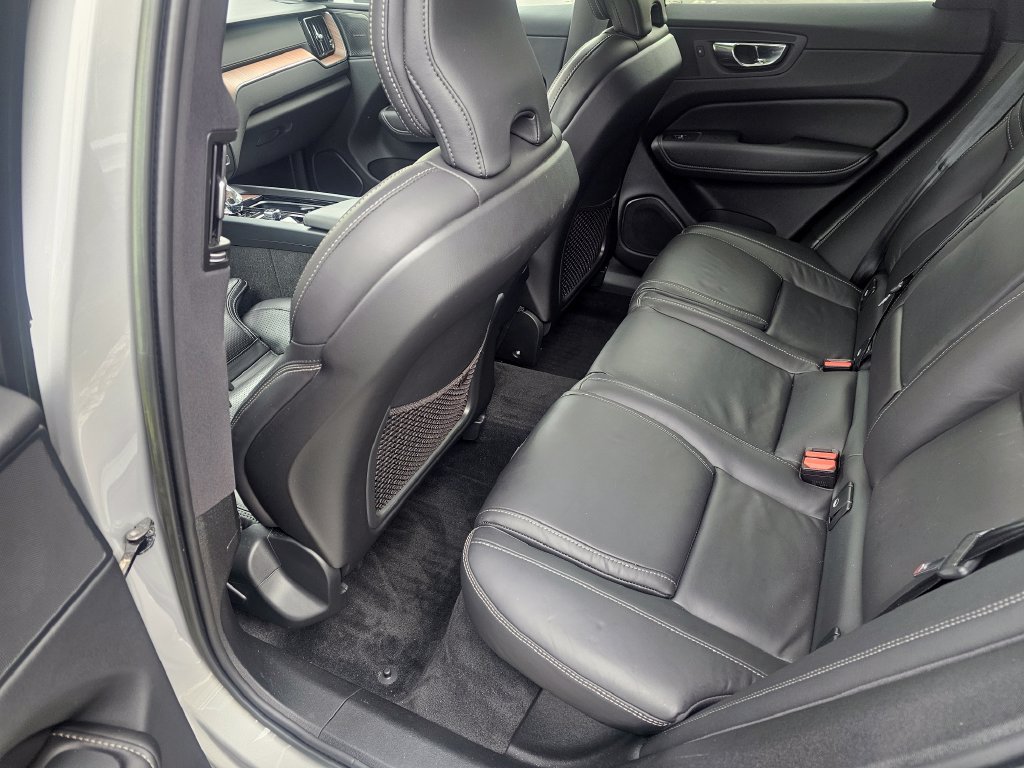 Certified 2023 Volvo XC60 B6 Ultimate AWD/4WD image 36