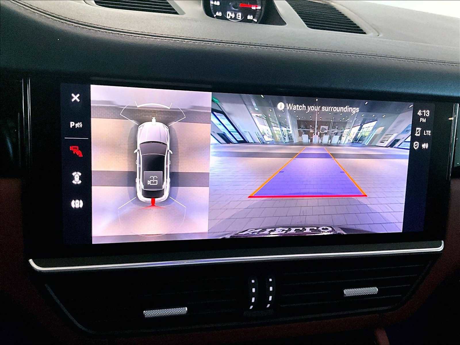 Used 2022 Porsche Cayenne Turbo w/ Premium Package Plus (PI3) image 28