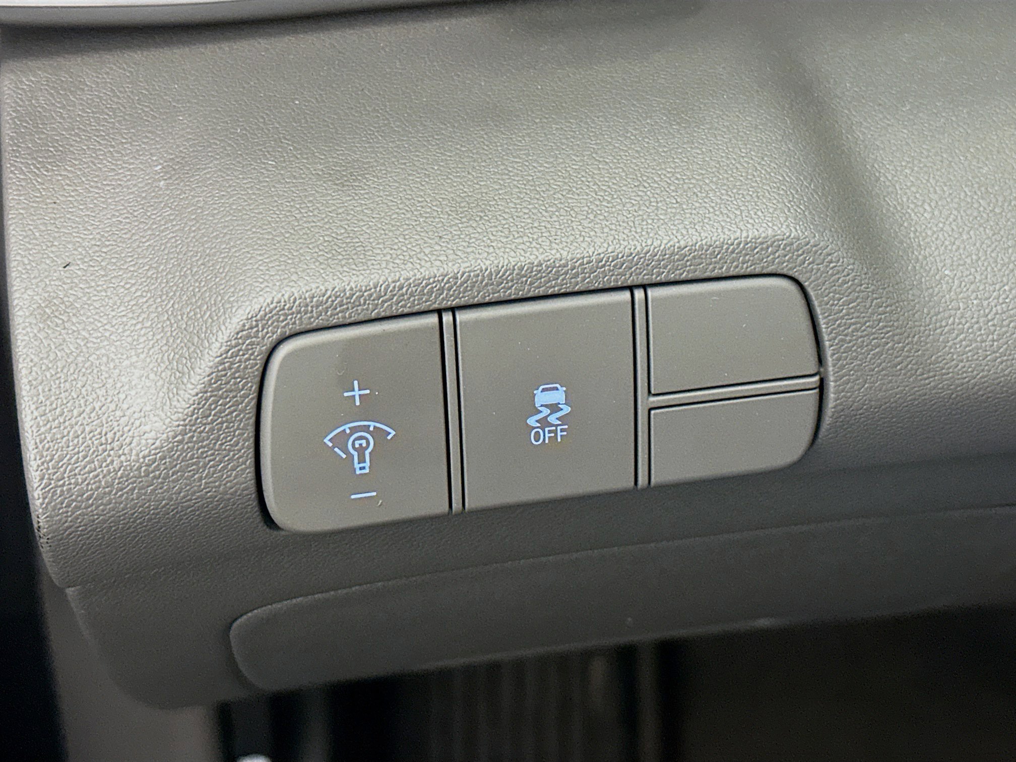 Used 2025 Hyundai Elantra SEL image 17