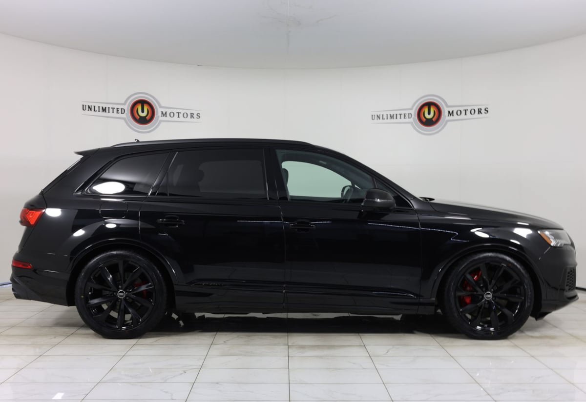Used 2023 Audi SQ7 Prestige AWD/4WD image 2