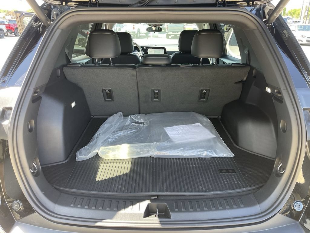 New 2026 Chevrolet Equinox LT w/ Convenience Package II FWD image 21