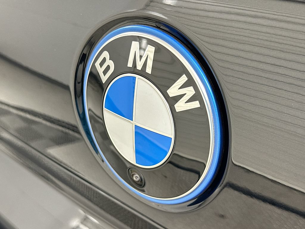 New 2026 BMW 750e xDrive AWD/4WD image 22