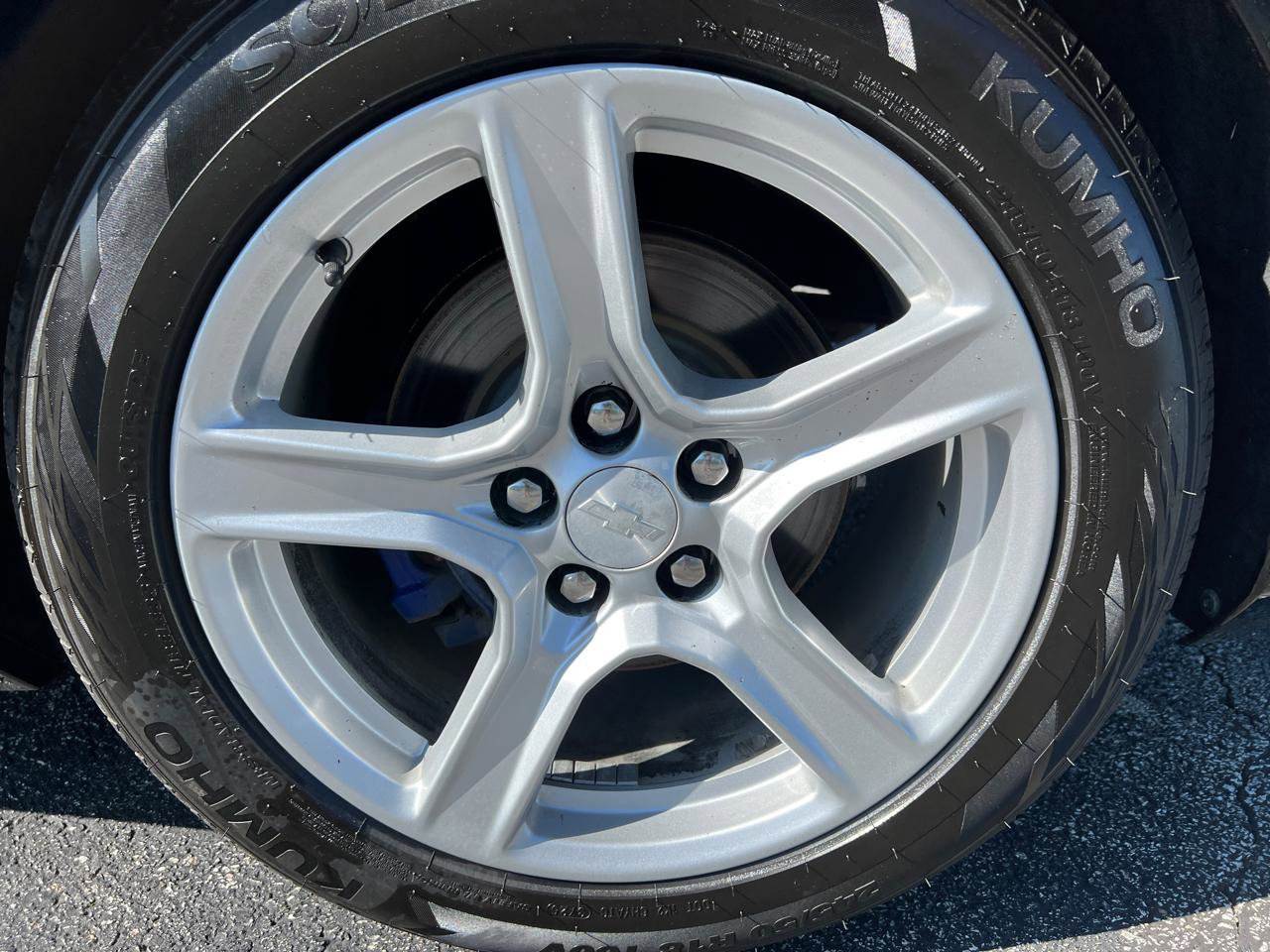 Used 2017 Chevrolet Camaro LT w/ Technology Package RWD image 13