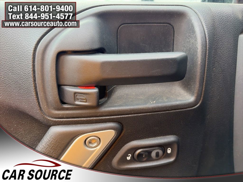 Used 2017 Jeep Wrangler Unlimited Sahara w/ Max Tow Package image 14