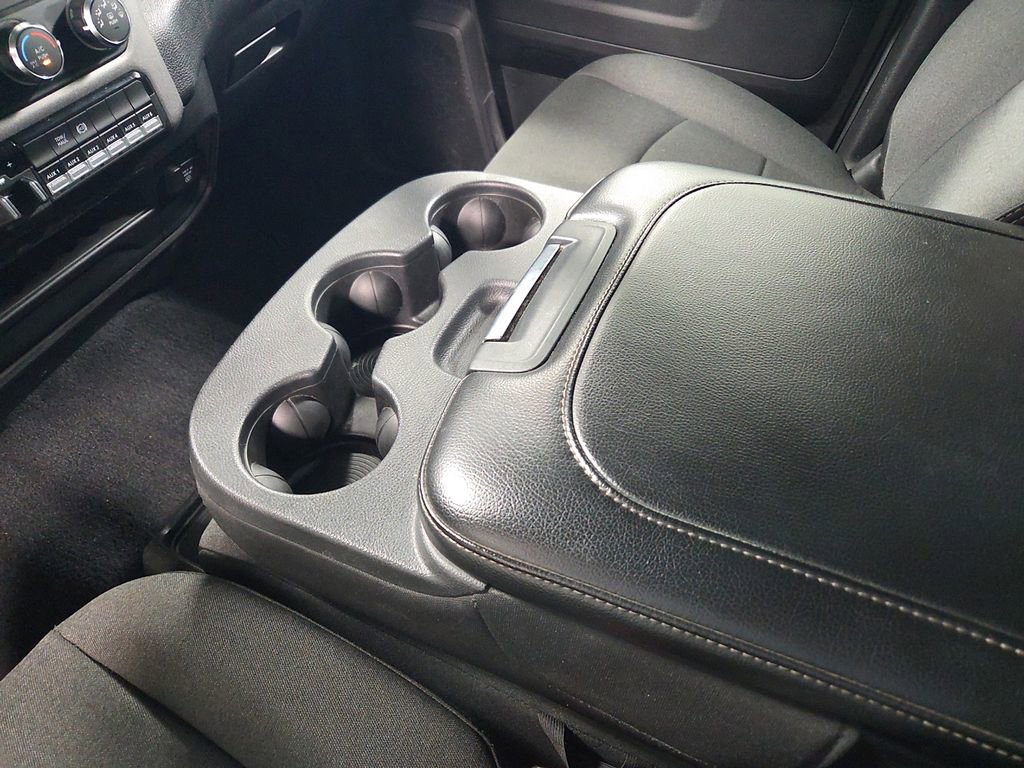 Used 2024 RAM 3500 Tradesman w/ Chrome Appearance Group image 25