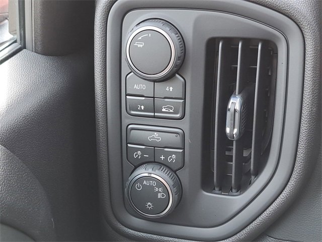 Certified 2026 Chevrolet Silverado 1500 Custom w/ LPO, Dark Essentials Package image 16