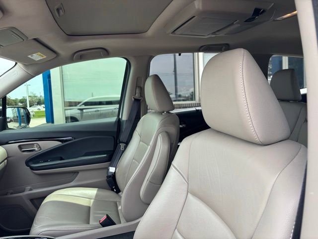 Used 2021 Honda Pilot Touring image 12