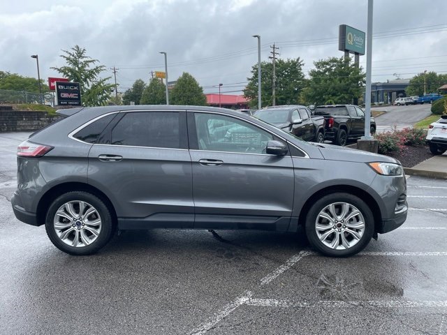 Used 2022 Ford Edge Titanium image 5