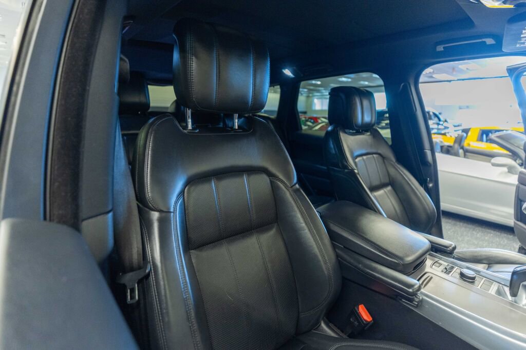 Used 2019 Land Rover Range Rover Sport HSE image 18