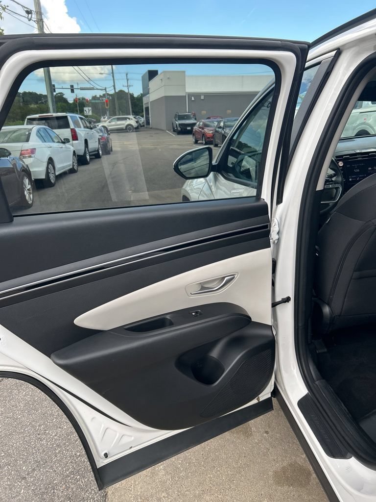 Used 2024 Hyundai Tucson SEL FWD image 9