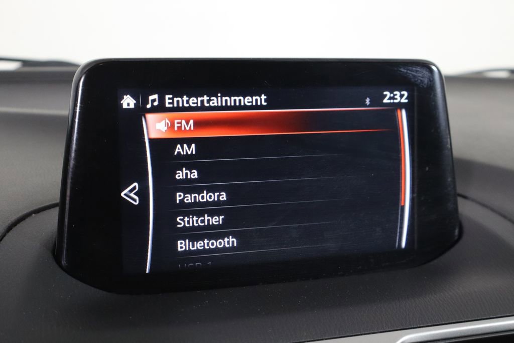 Used 2017 MAZDA MAZDA3 Touring image 30