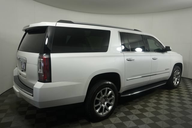 Used 2019 GMC Yukon XL Denali w/ Open Road Package AWD/4WD image 3