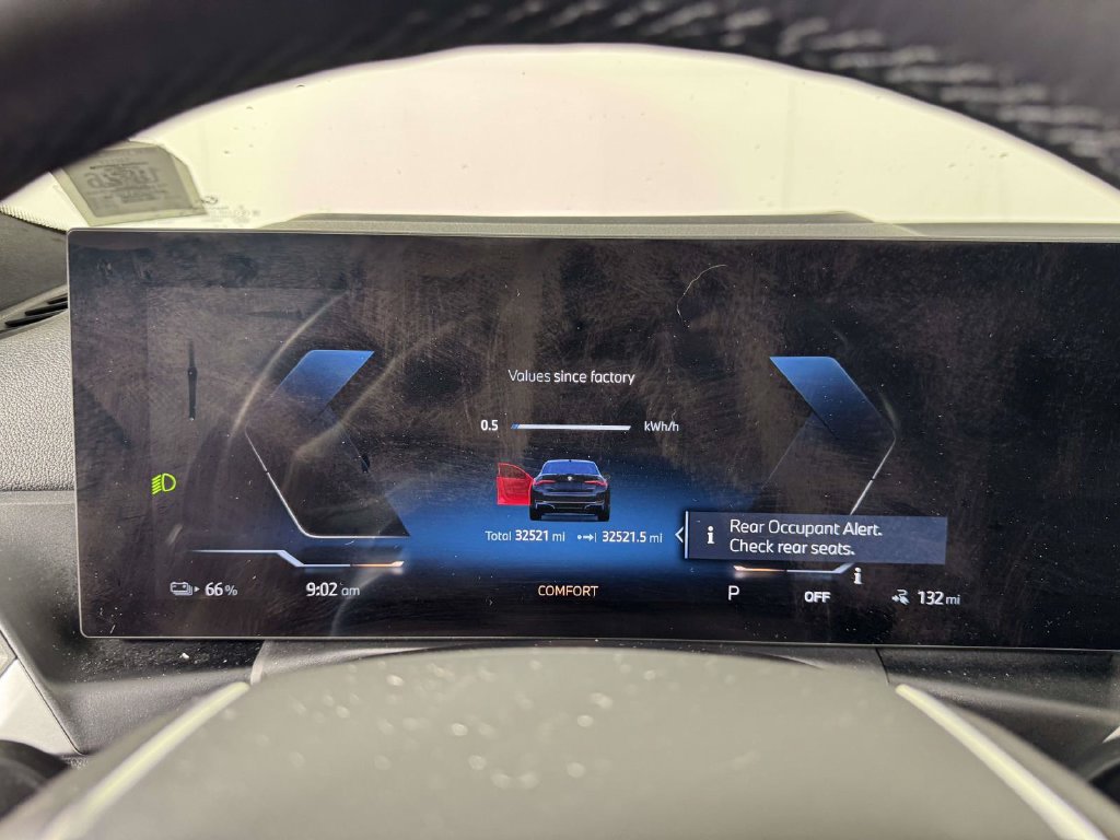 Used 2024 BMW i4 eDrive35 w/ Premium Package RWD image 3