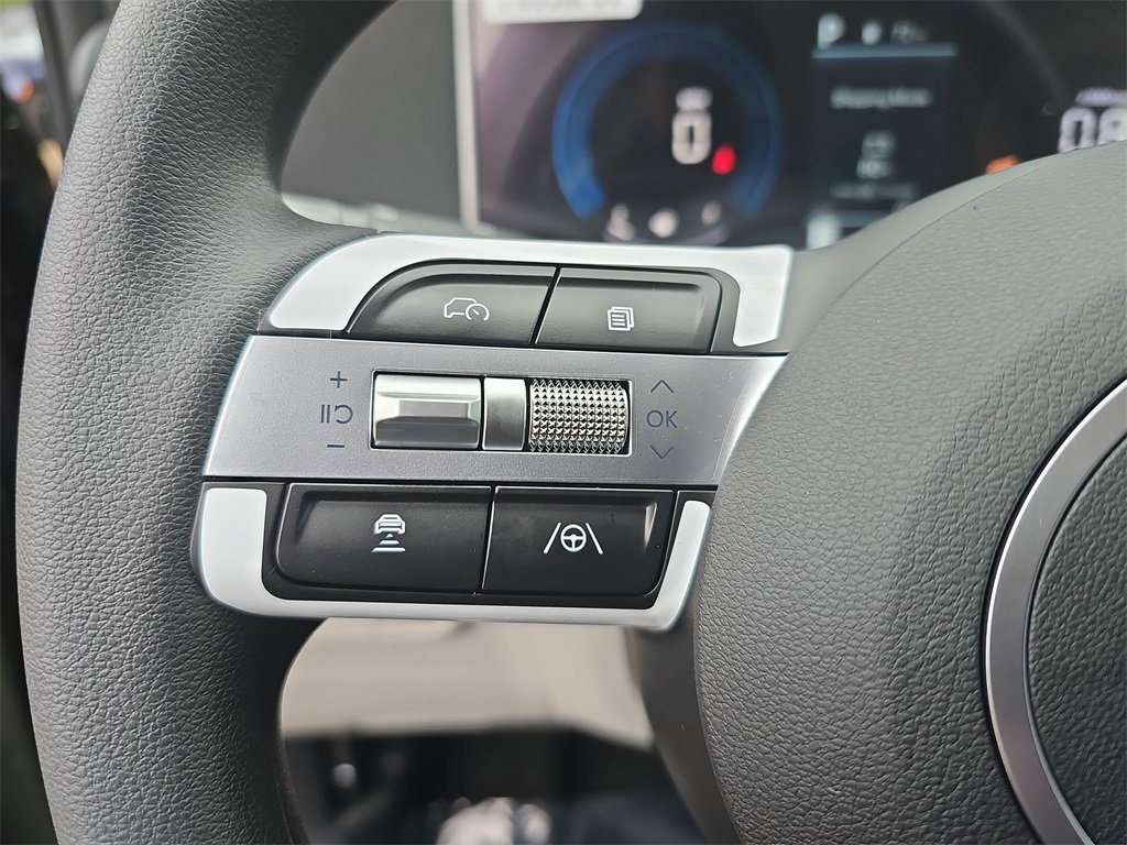 New 2026 Hyundai Tucson SE image 16