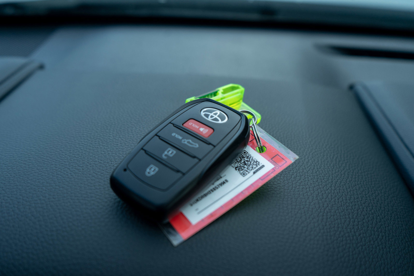 Used 2025 Toyota Highlander XLE image 29