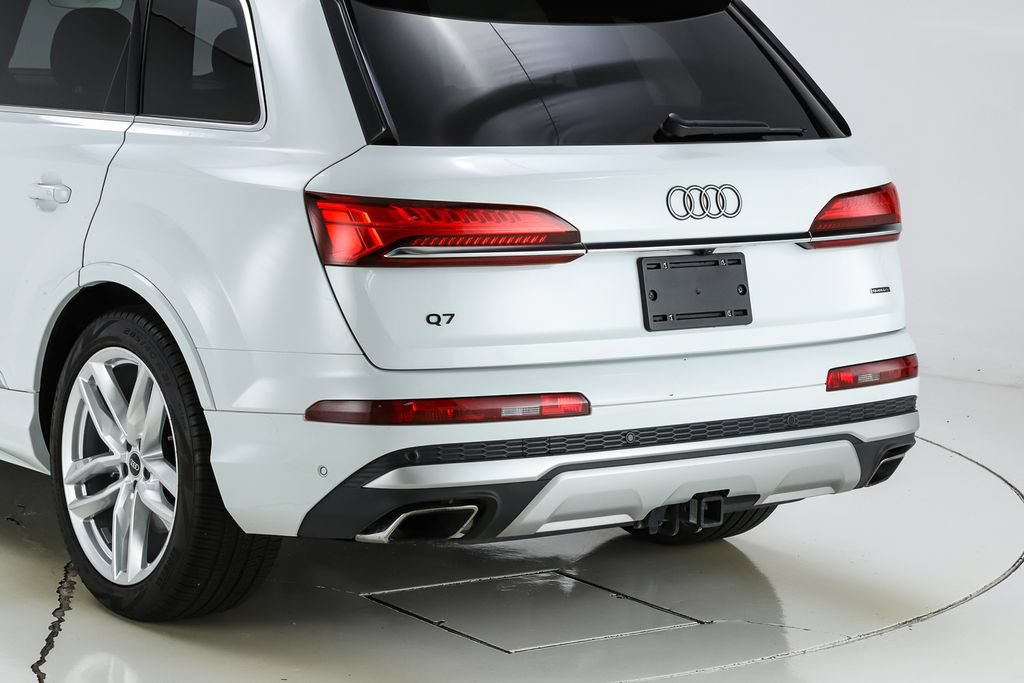 Used 2025 Audi Q7 3.0T Prestige w/ Prestige Package AWD/4WD image 12