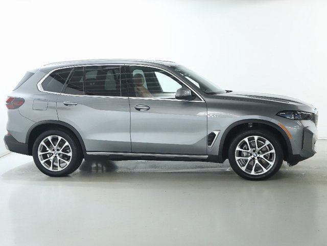 Certified 2024 BMW X5 xDrive40i w/ Premium Package image 11
