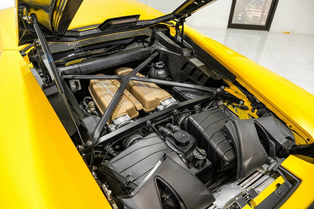 Used 2018 Lamborghini Huracan Performante image 57