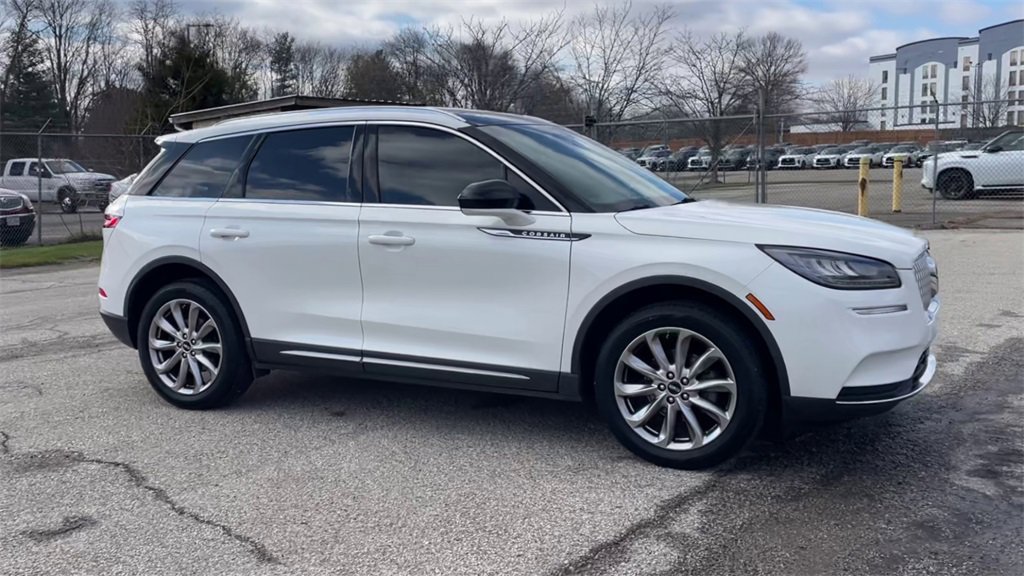 Used 2020 Lincoln Corsair AWD w/ Premium Package image 2