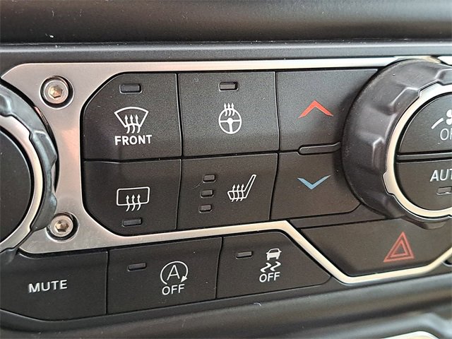 Used 2021 Jeep Wrangler Unlimited Sahara image 8