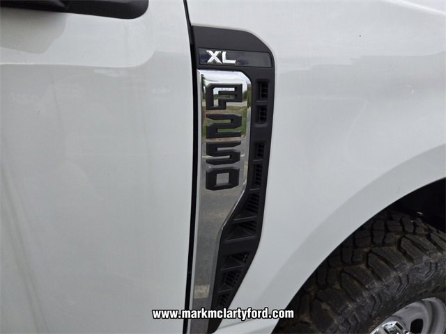 New 2026 Ford F250 XL w/ XL Off-Road Package image 12