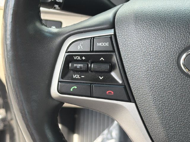 Used 2018 Hyundai Elantra Limited w/ Limited Ultimate Package 02 FWD image 26