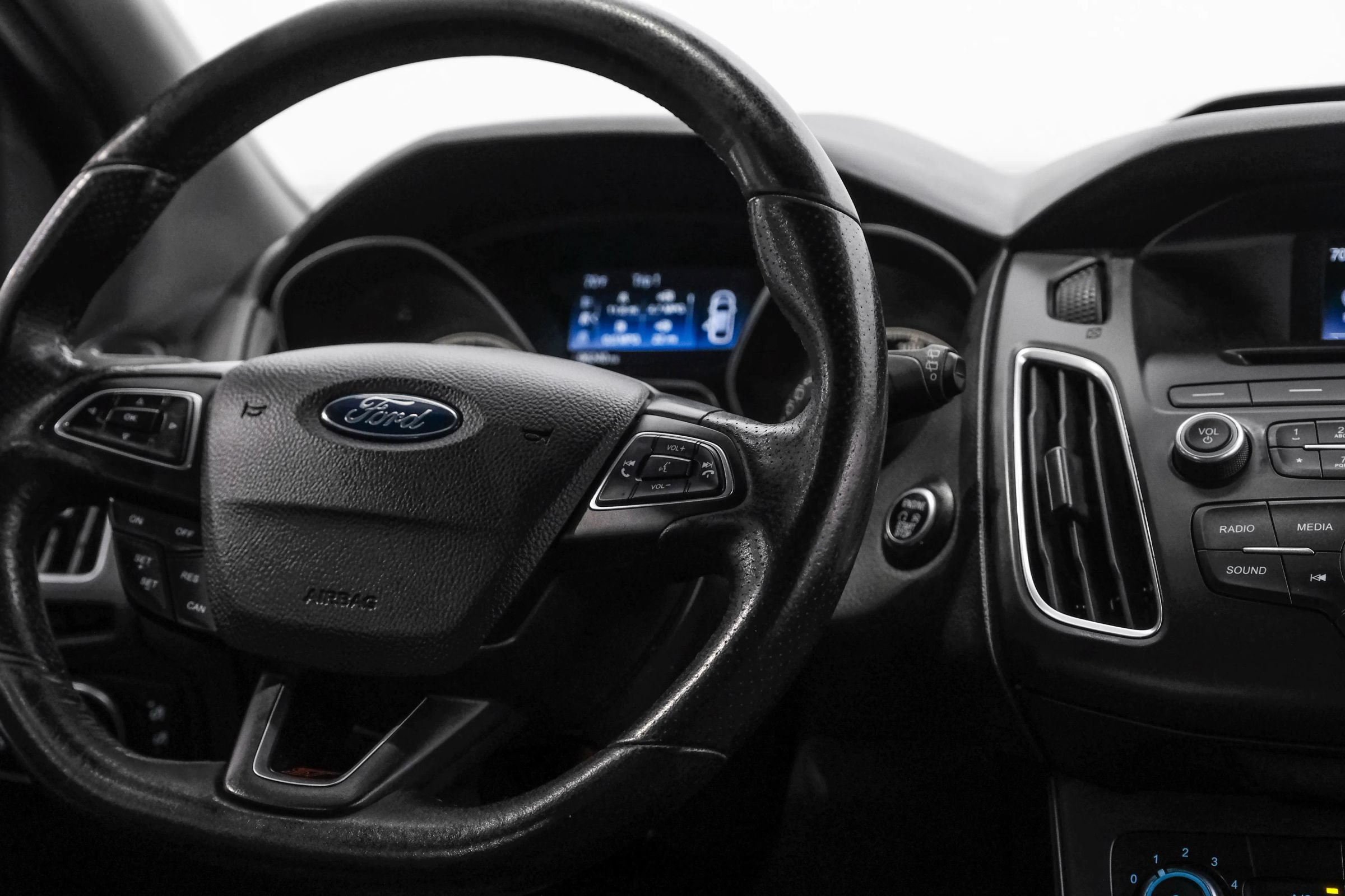 Used 2017 Ford Focus ST FWD image 24