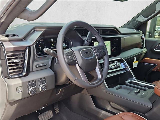 Used 2024 GMC Sierra 3500 Denali Ultimate image 9