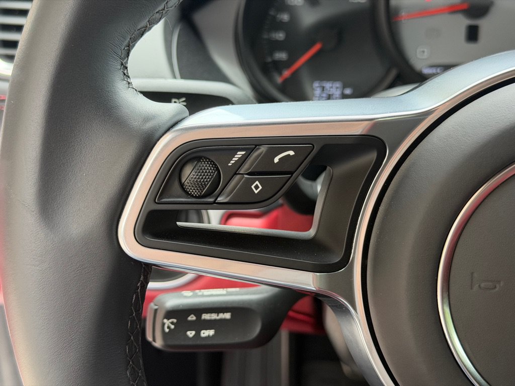 Used 2024 Porsche 718 Cayman S RWD image 34